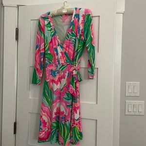 Lily Pulitzer long sleeper wrap dress size S